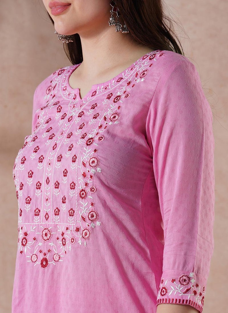 Globus Women Pink Floral Embroidered Yoke Straight Kurta With Pants Festive Set - Image 5